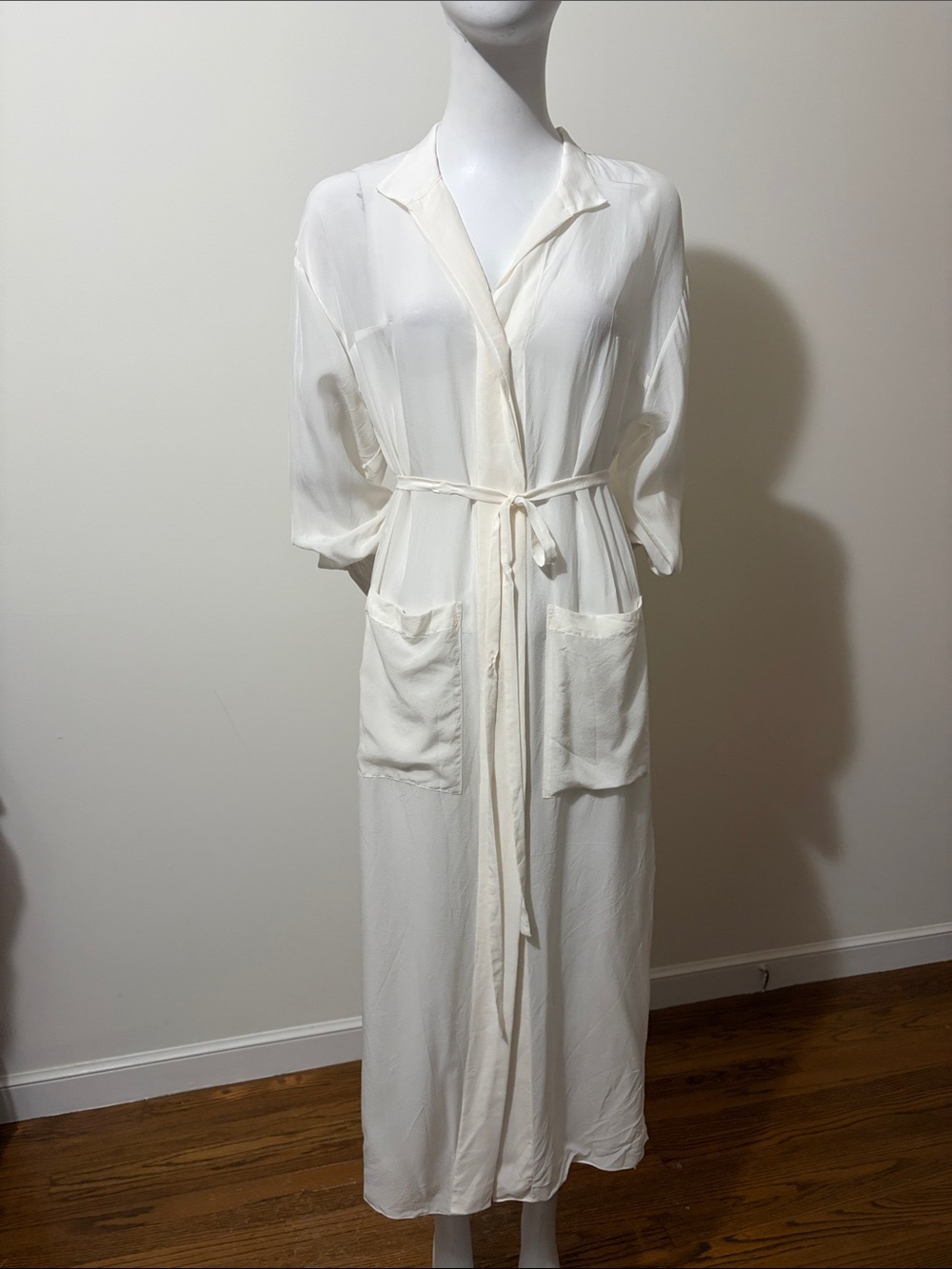 lunya Cream 100% Silk Long Robe with Tie Waist